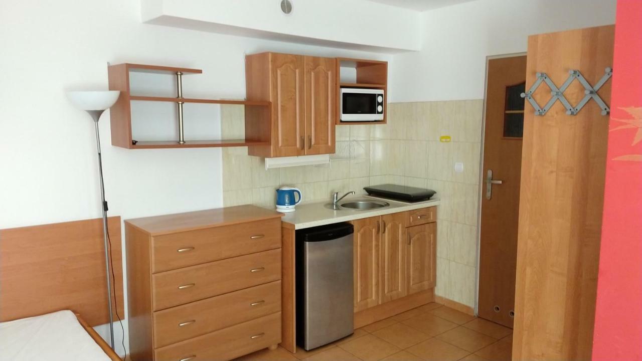 Pod Filarami Pobierowo Hotel ภายนอก รูปภาพ